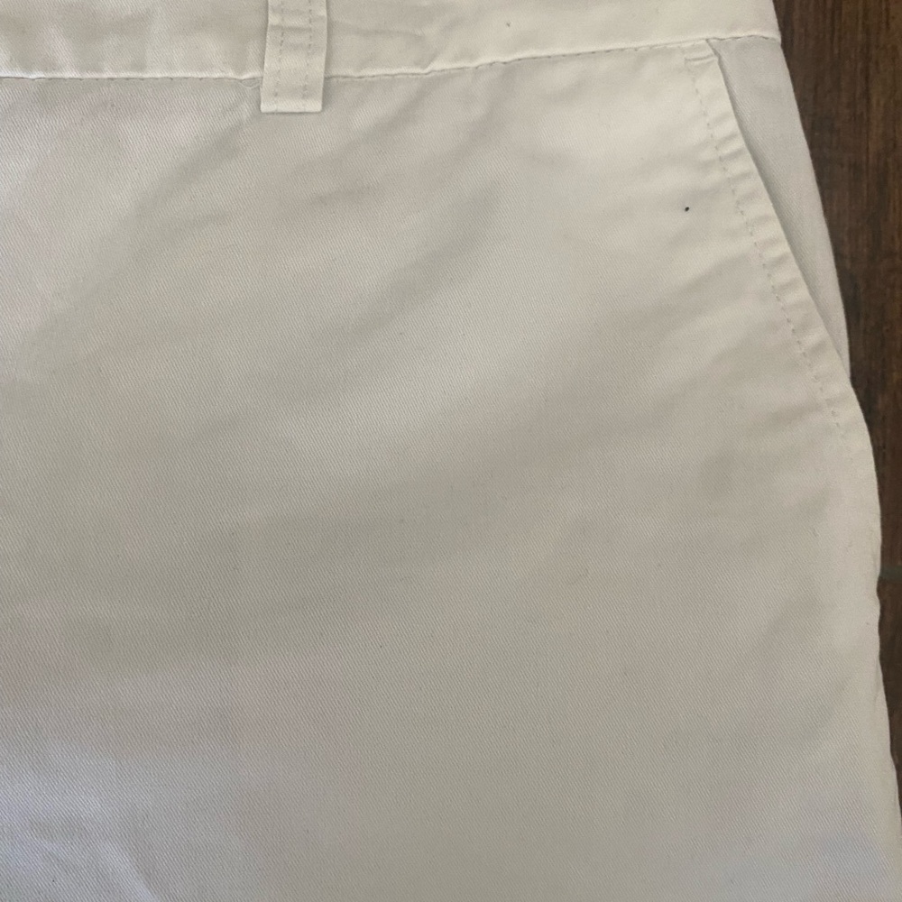 Women's White Tailored Shorts - Picture 3 of 6